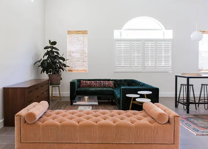 Amazing Estate Close To Beach & Downtown → Sleeps 17