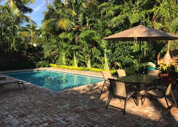Case De Leon From The 1920\'S Is A Piece Of Floridas Relaxing History
