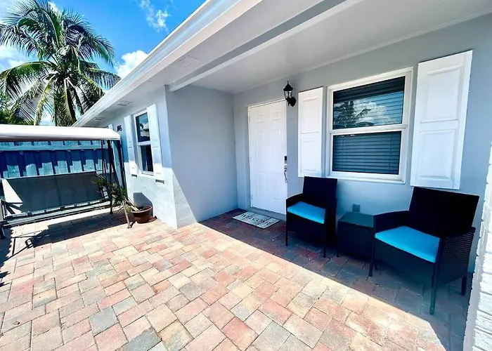 Gorgeous & Convenient Apartment Near Airport