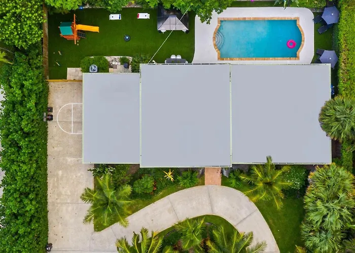 4Br Intracoastal Retreat With Pool Games & More