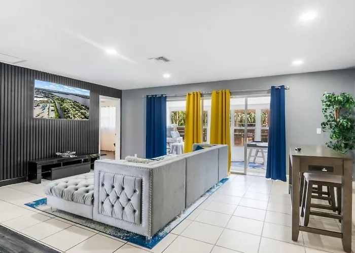 Luxury Queen Suite Hot-Tub And Jacuzzi