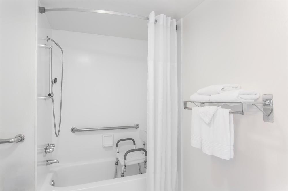 Days By Wyndham West Palm 2* West Palm Beach