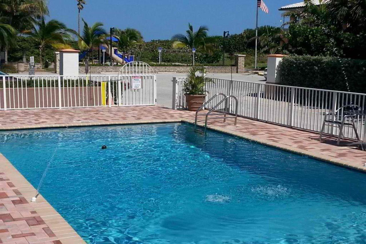 Seaspray Hotel 3*