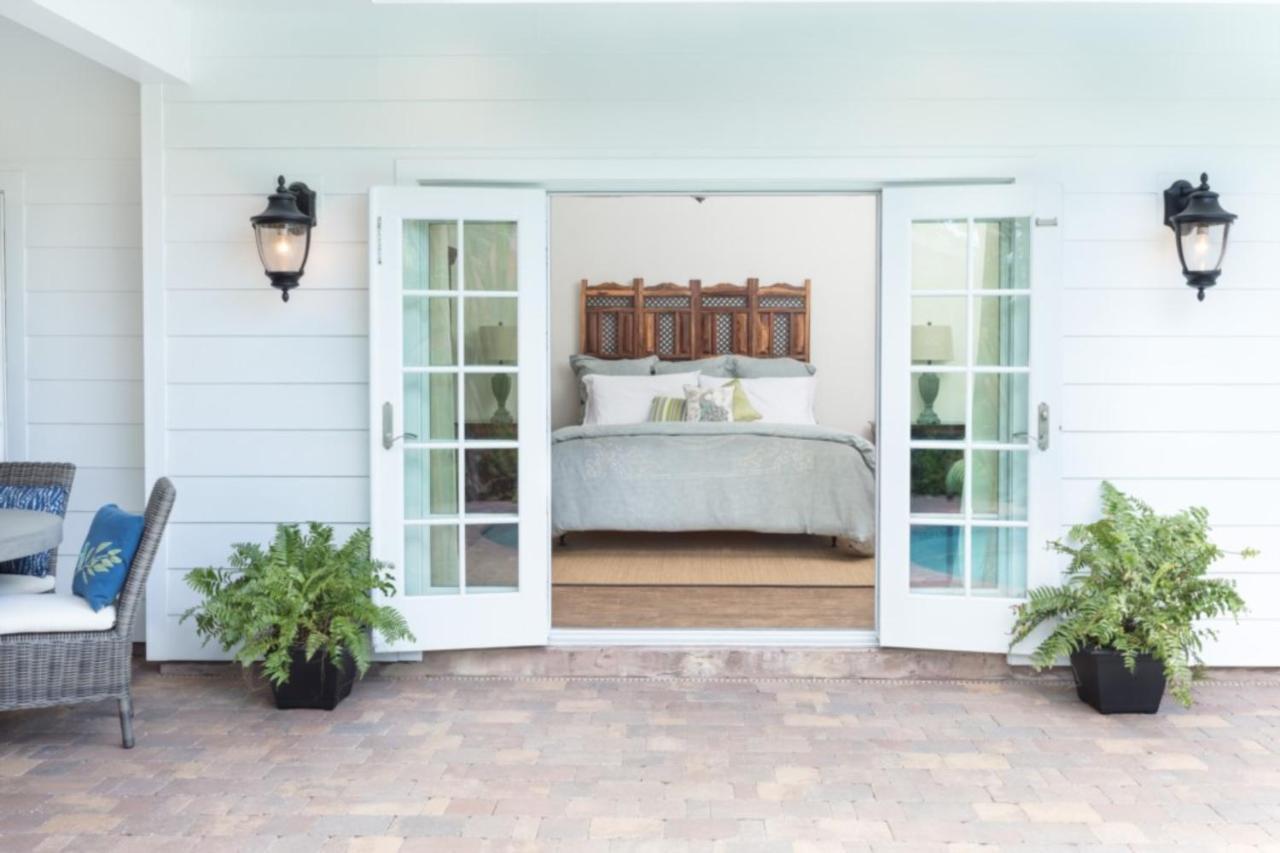 Holiday home Palm Oasis 3bd 3ba Private Pool Parking *