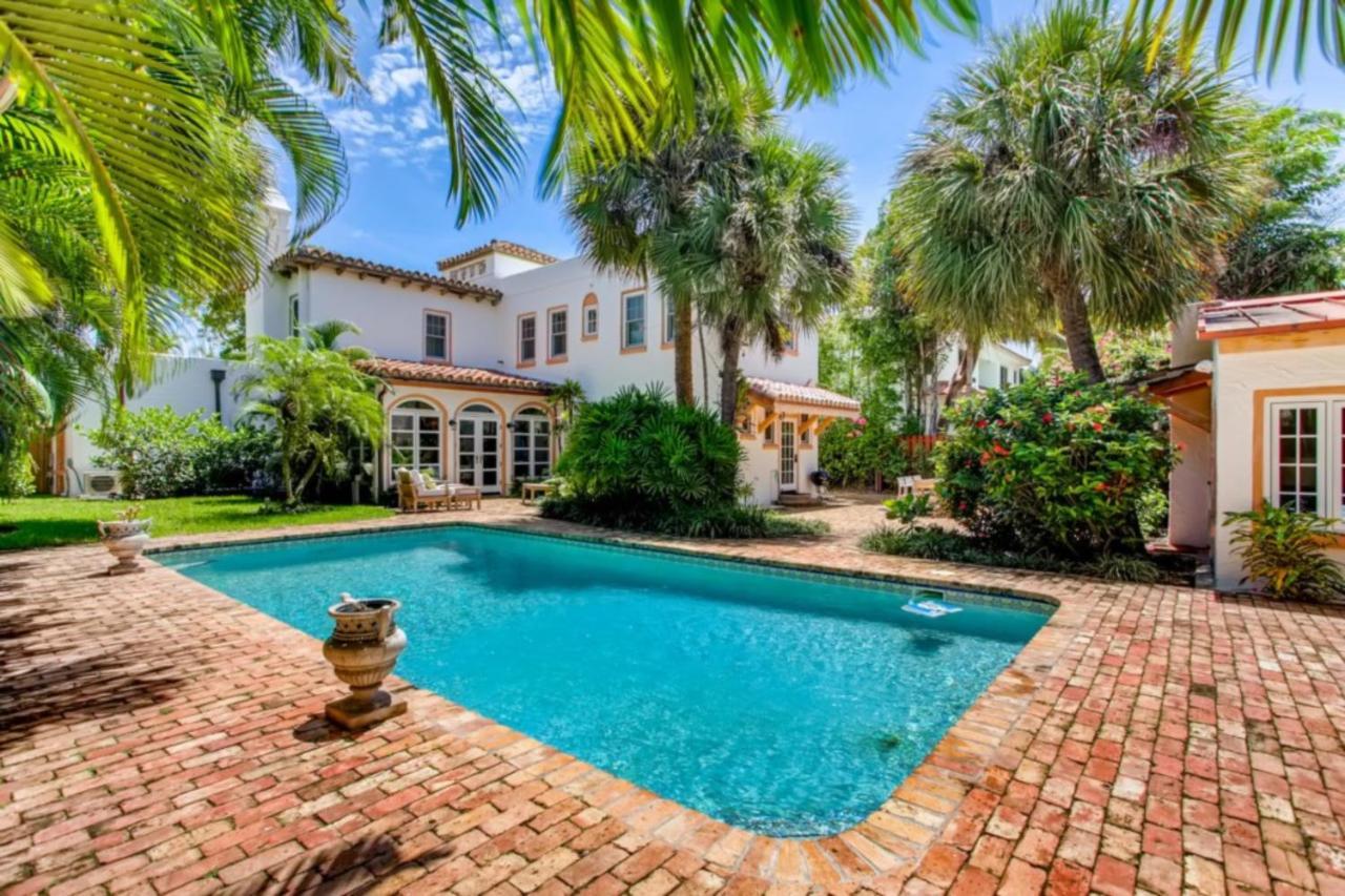 Blanca 4bd 3.5ba Private Pool And Parking *