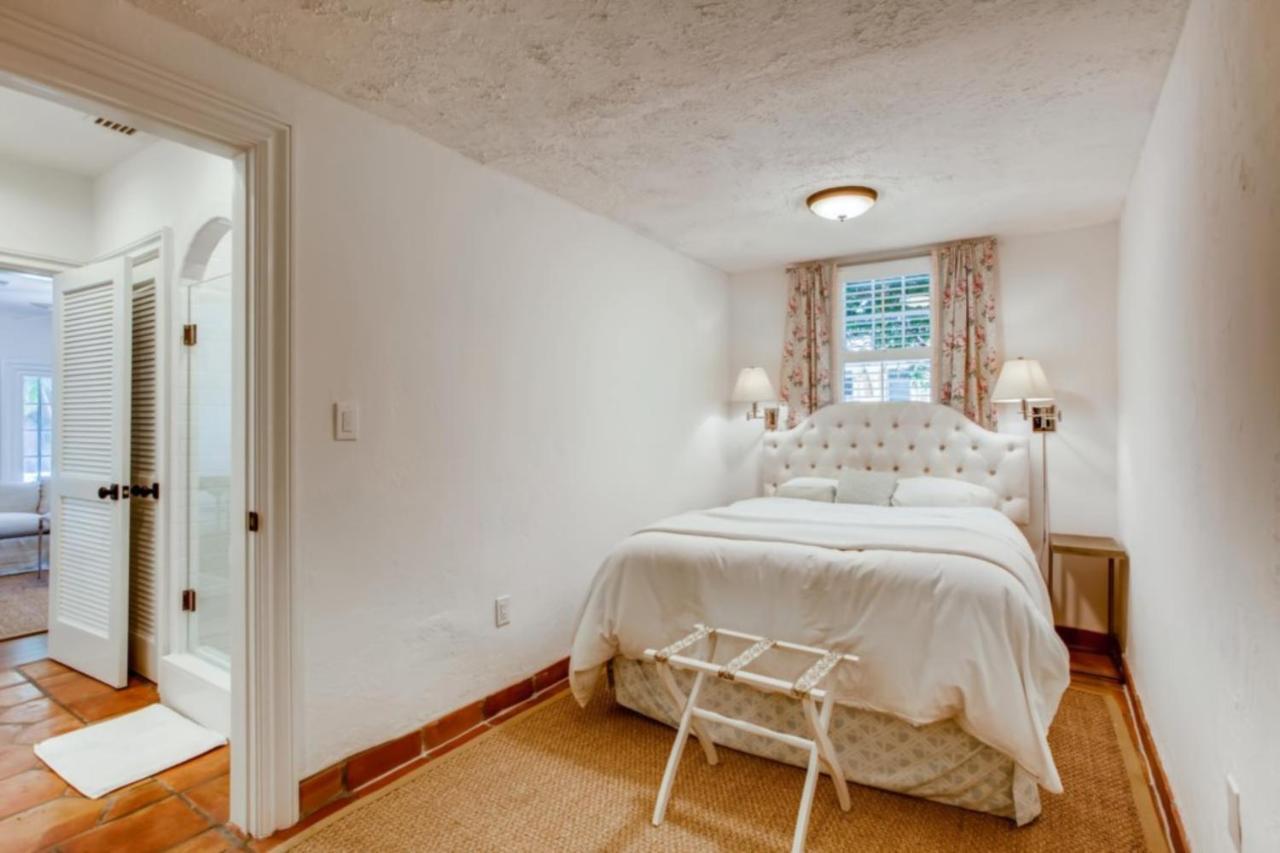 Holiday home Blanca 4bd 3.5ba Private Pool And Parking West Palm Beach