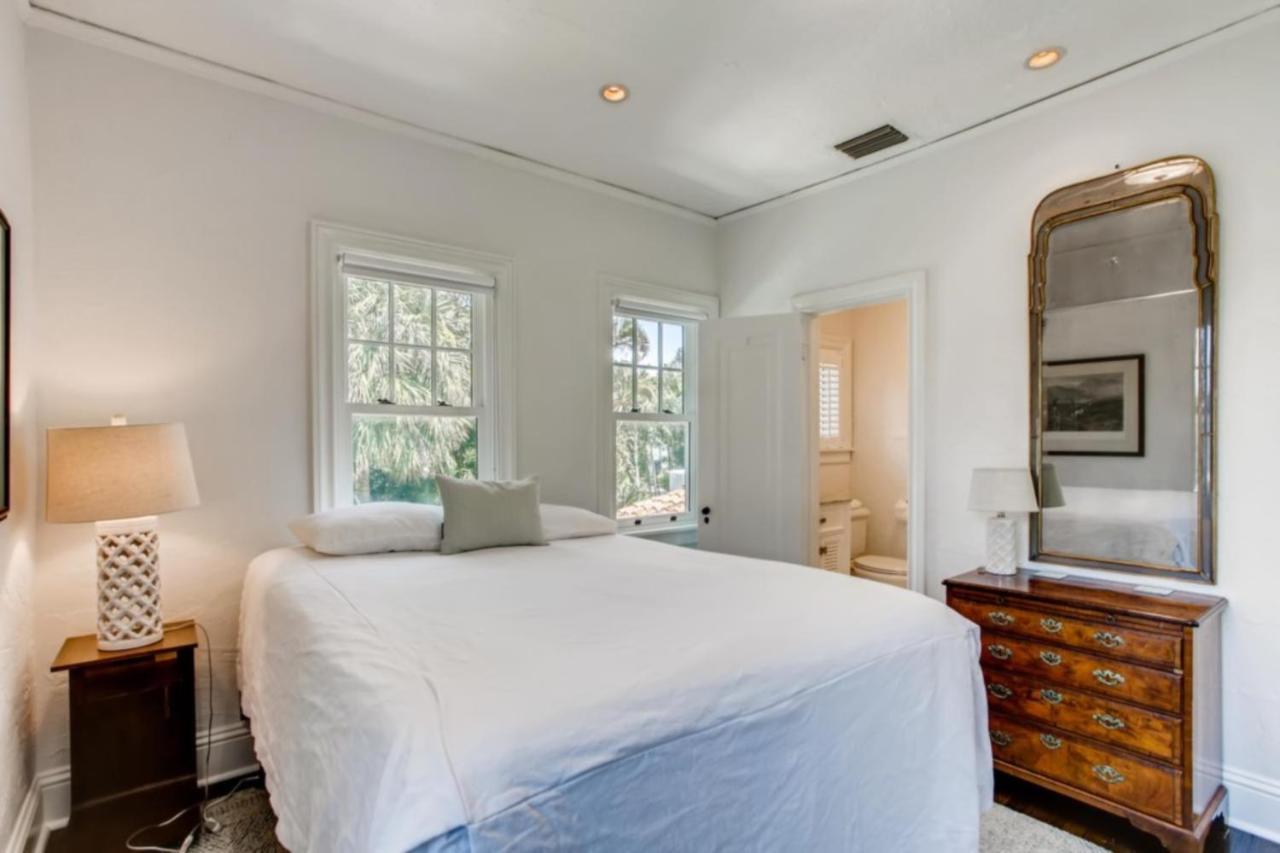 Blanca 4bd 3.5ba Private Pool And Parking