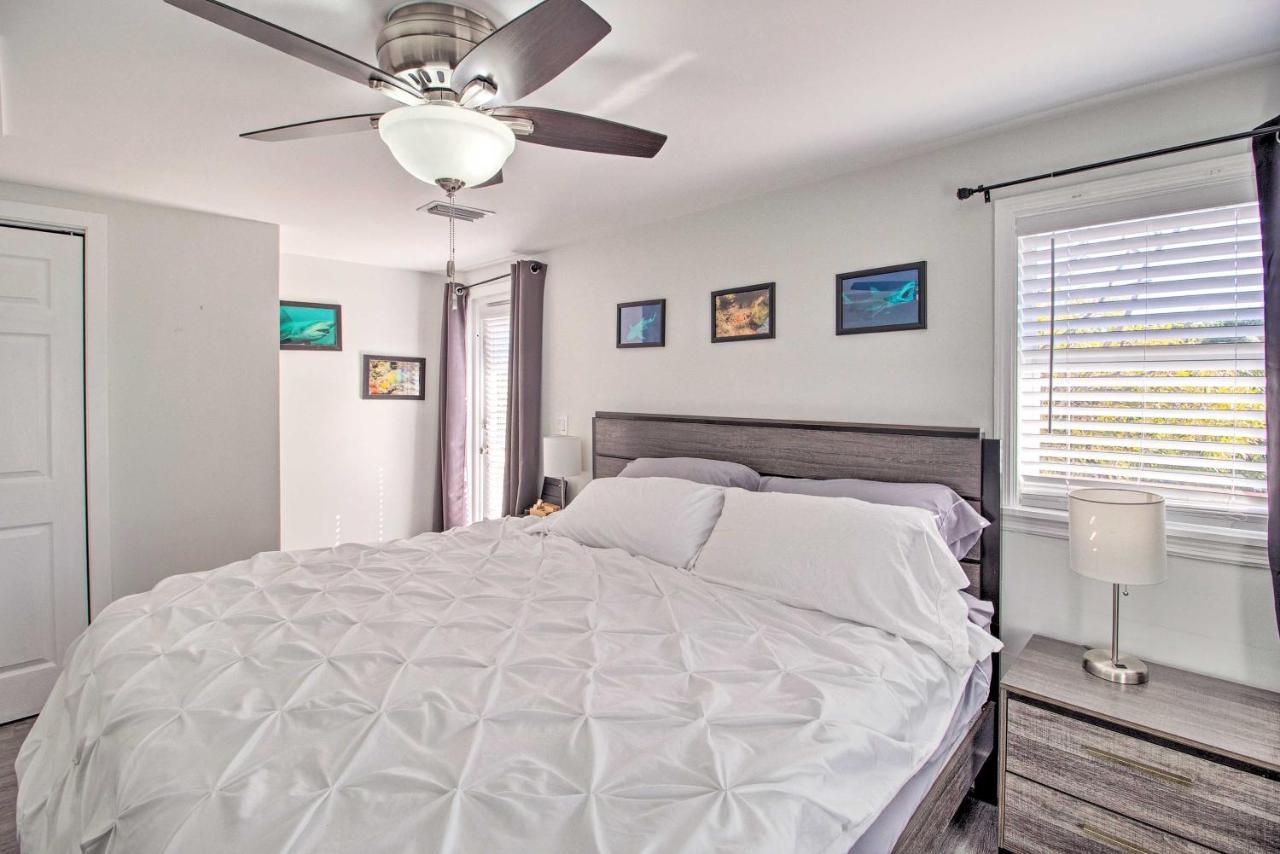 Holiday home Updated With Patio And Yard Less Than 2 Mi To Palm Beach!
