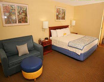 La Quinta By Wyndham West Palm - Florida Turnpike Hotel 3*