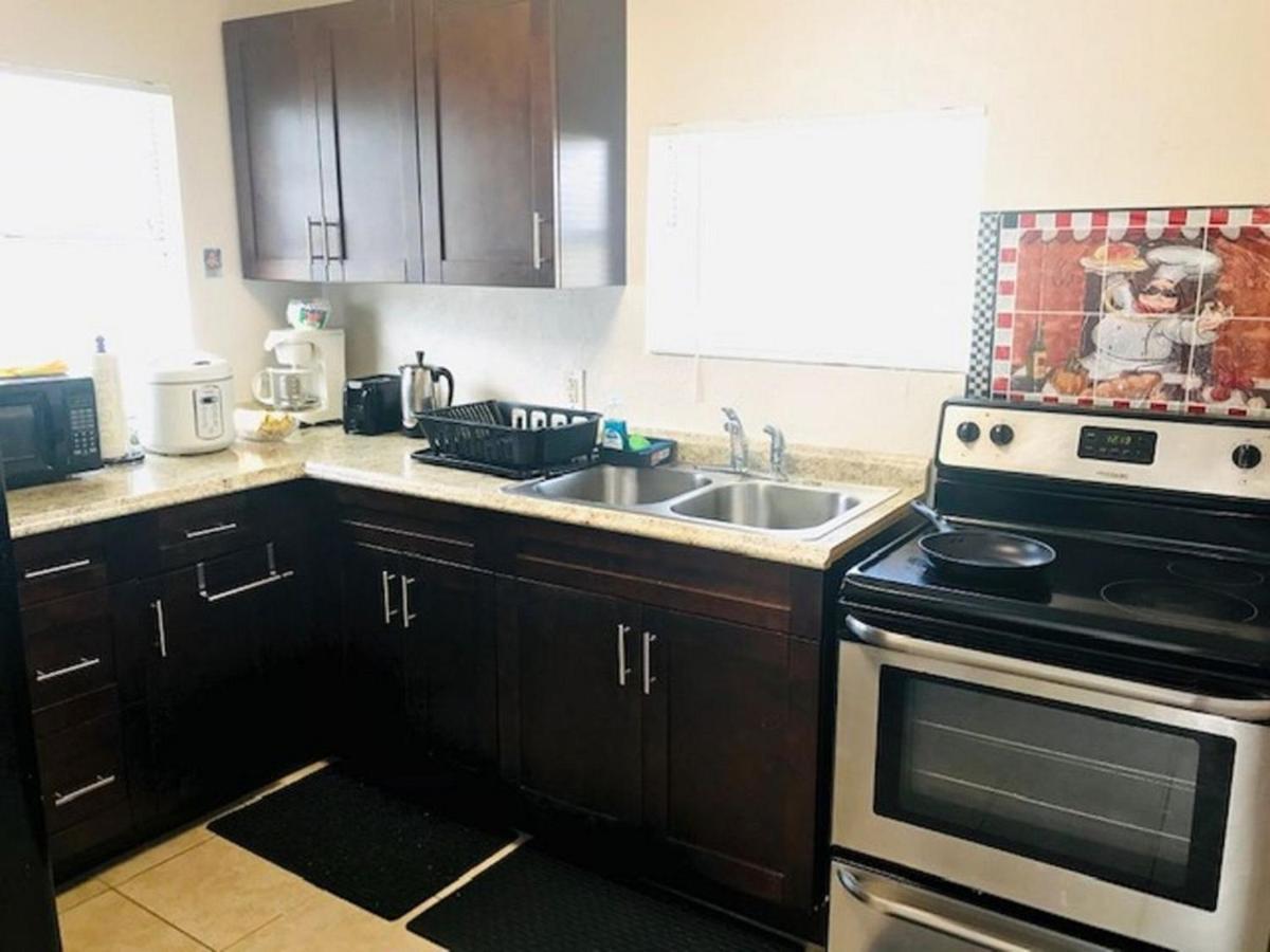 Spacious Beach House Right By The Sea! * West Palm Beach