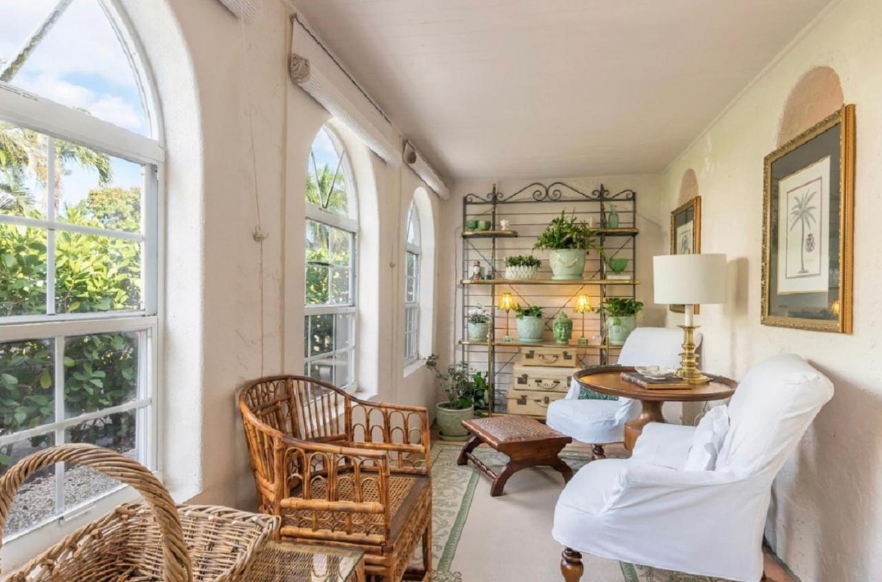 Tropical Designer House In Heart Of Antique Row Wpb Holiday home *
