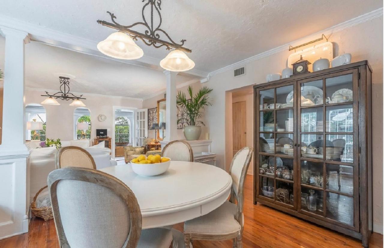 Tropical Designer House In Heart Of Antique Row Wpb *