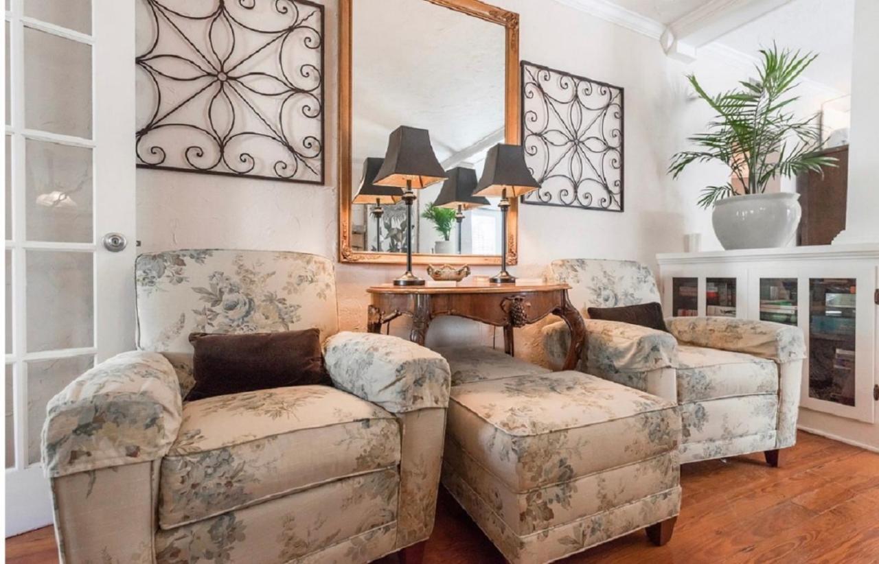 Tropical Designer House In Heart Of Antique Row Wpb Holiday home