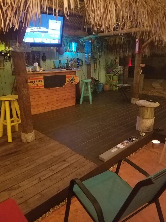 The Driftwood Oasis Apartamento *
