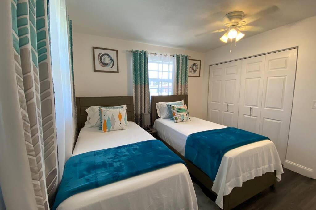 Perfectly Relaxing Queen Suite/freestanding Tub, * West Palm Beach