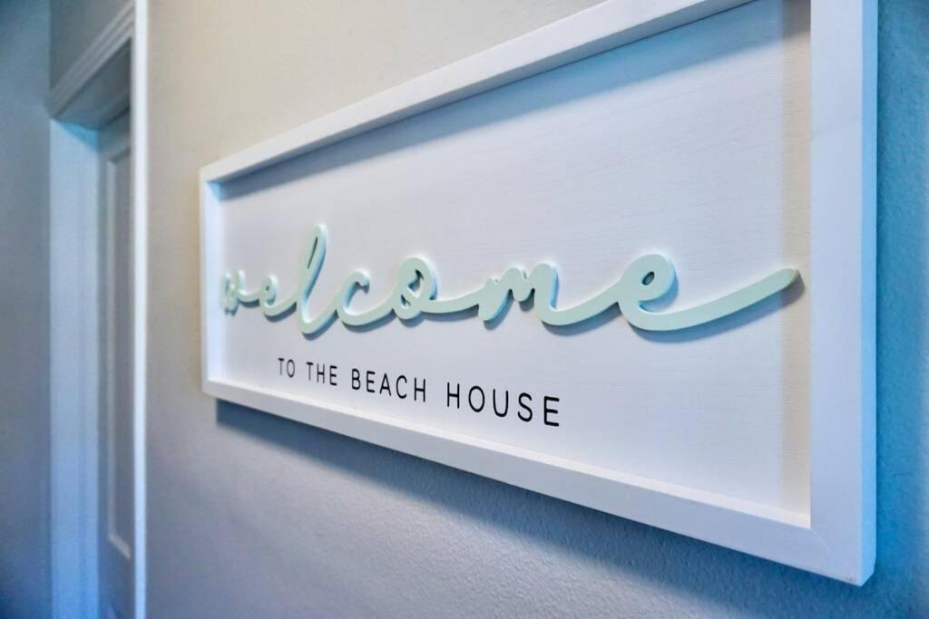 The House At Seascape Steps From The Beach, Marina And Shops! West Palm Beach