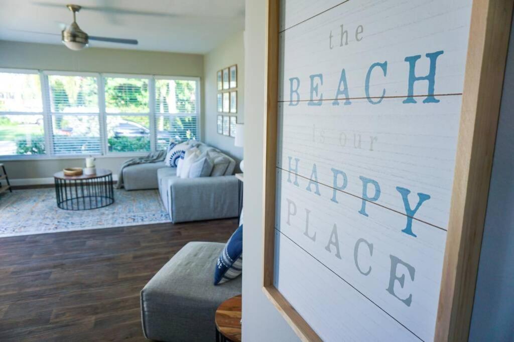 The House At Seascape Steps From The Beach, Marina And Shops! Holiday home