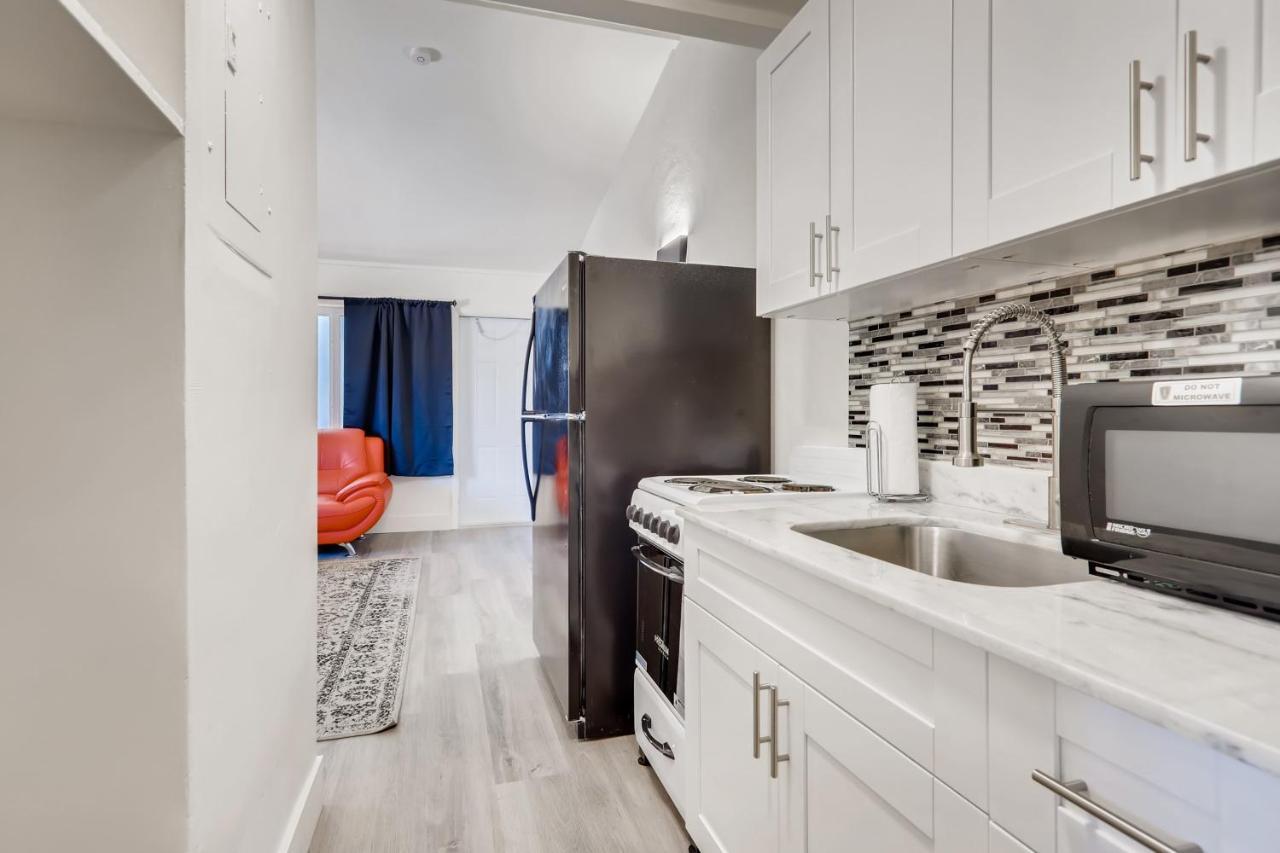 Apartment !!coral Sands 1 Bedroom Stunner!!