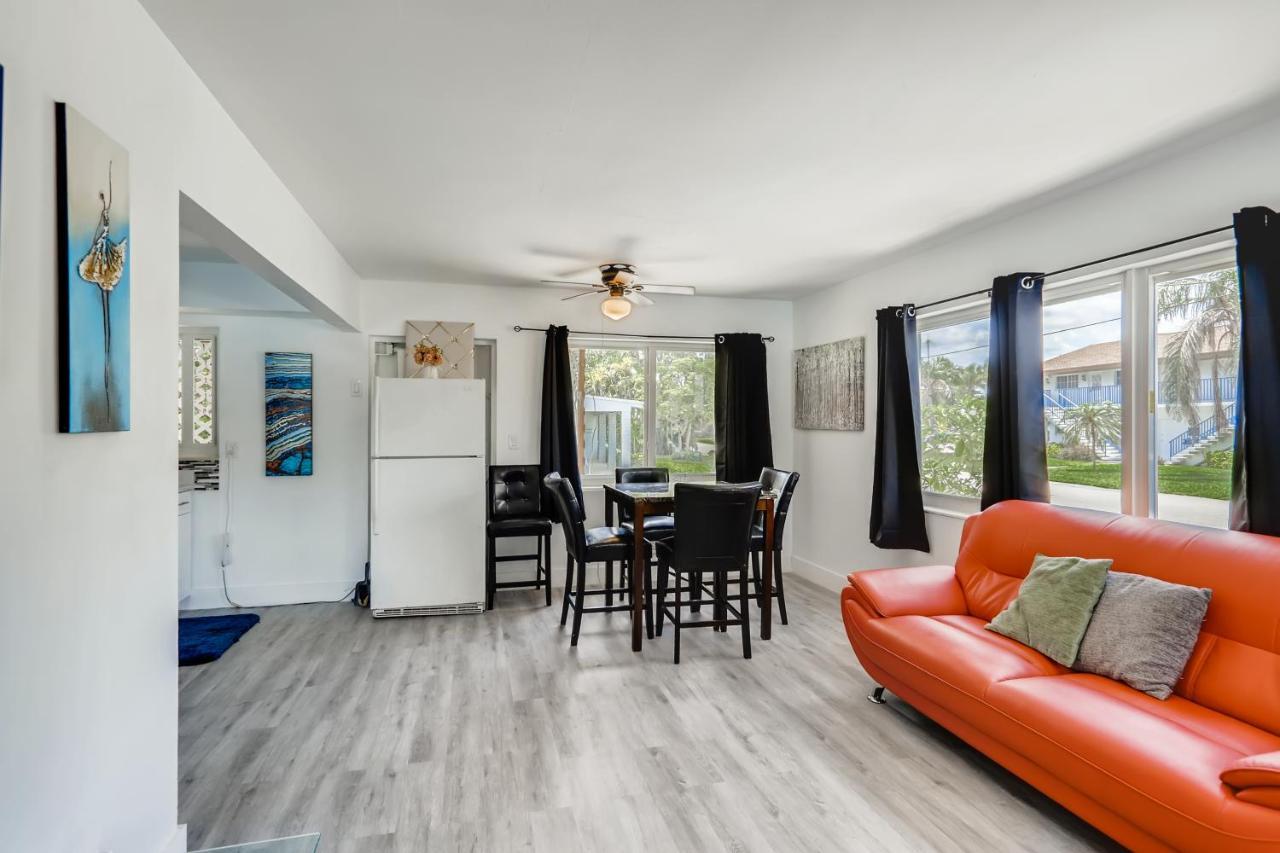 Tropical Getaway/ Stunning 2br Gem Apartment