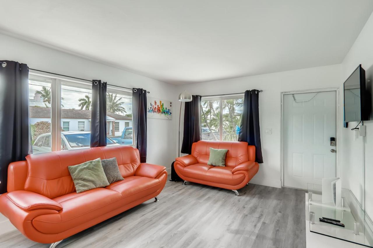 Apartment Tropical Getaway/ Stunning 2br Gem