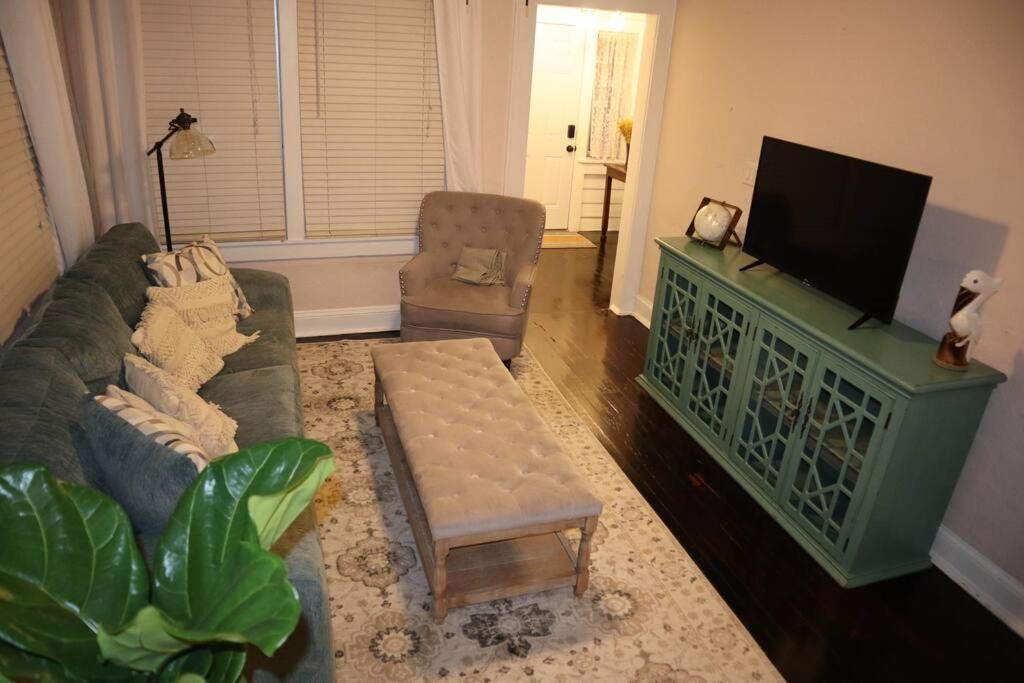 Heart Of Antiques Row, Place, Beach, Self Check-in Casa de férias *