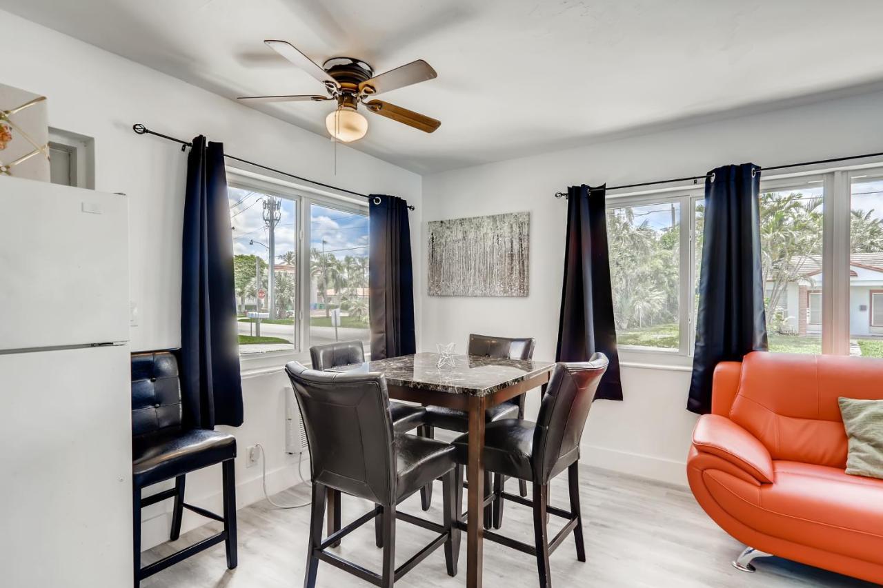 Tropical Getaway/ Stunning 2br Gem *