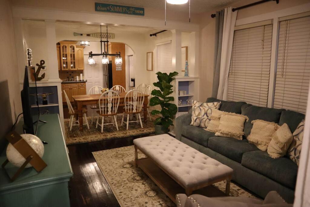 Casa de férias Heart Of Antiques Row, Place, Beach, Self Check-in