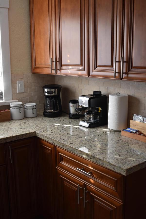 Villa In The Heart Of West Palm Beach, Pets Welcome