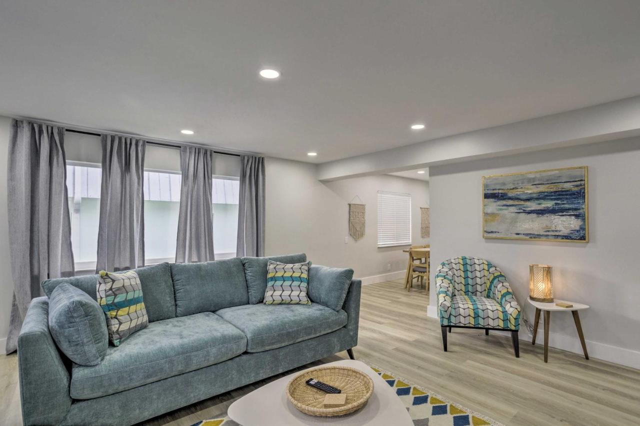 Cozy West Palm 1 Block To Shore! Apartment