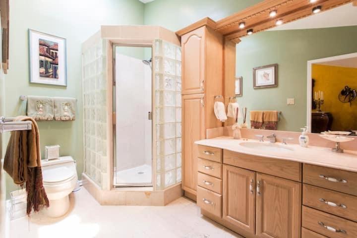 Unwind Island 3 Bedrooms 3 Full Washrooms Holiday home