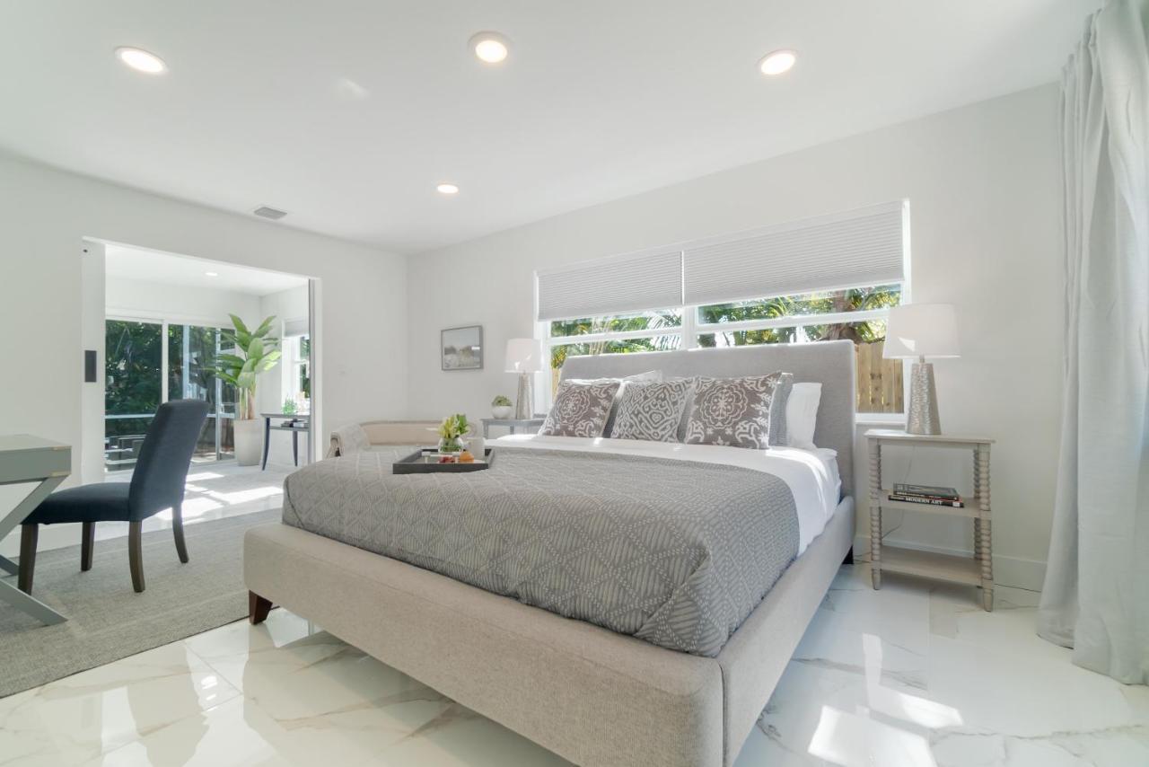 Elegant 5br West Palm Near West Palm Beach