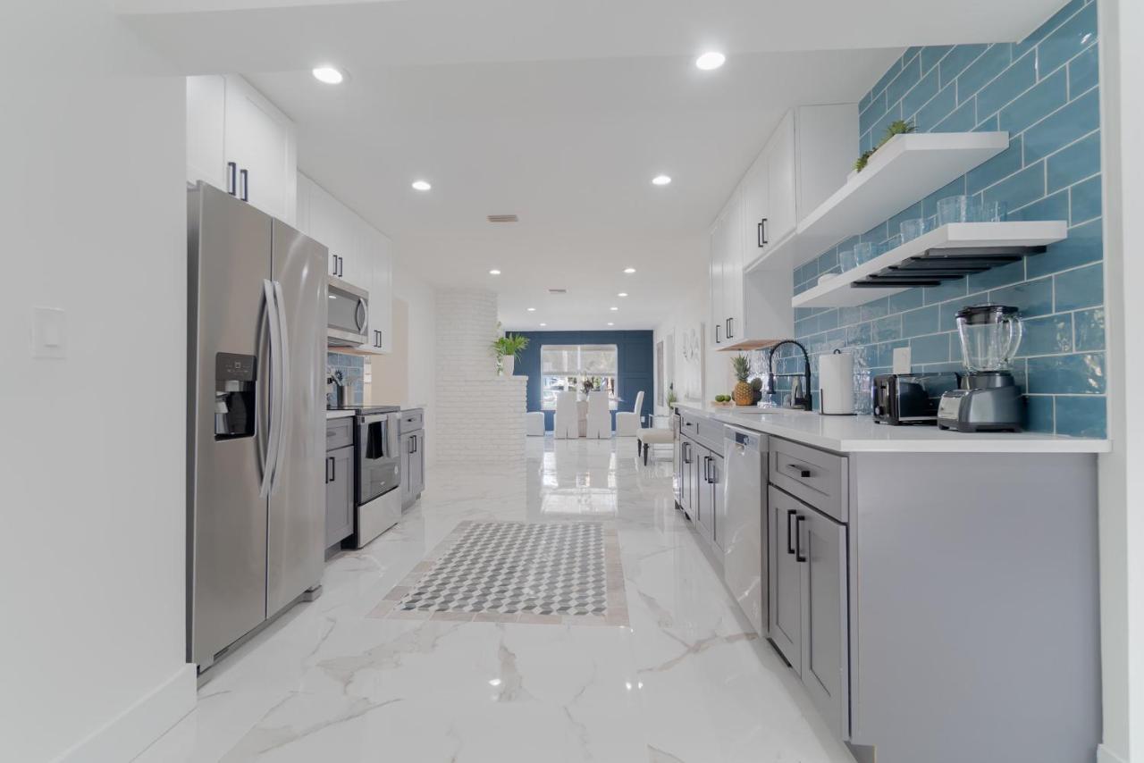 Elegant 5br West Palm Near *
