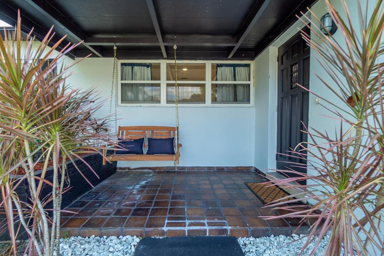 Elegant 5br West Palm Near Holiday home