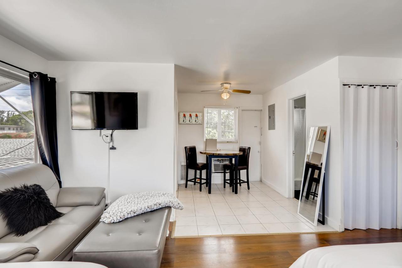 Coral Sands Huge W/ 2 Queen Beds!