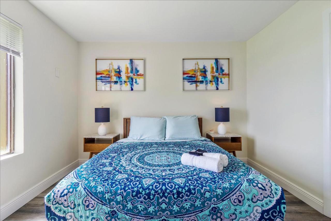 West Palm Beach Apartment *