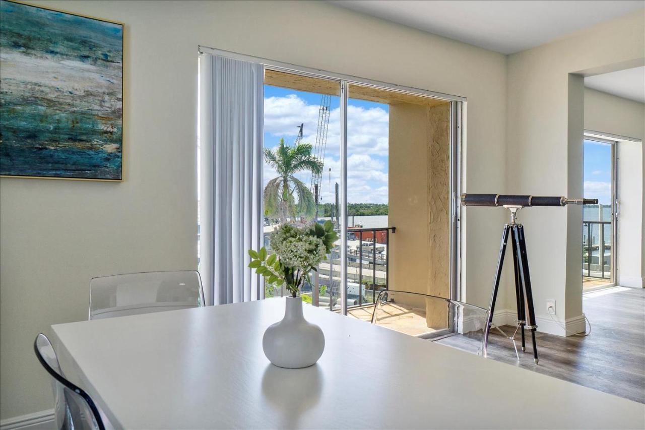 West Palm Beach Apartment *