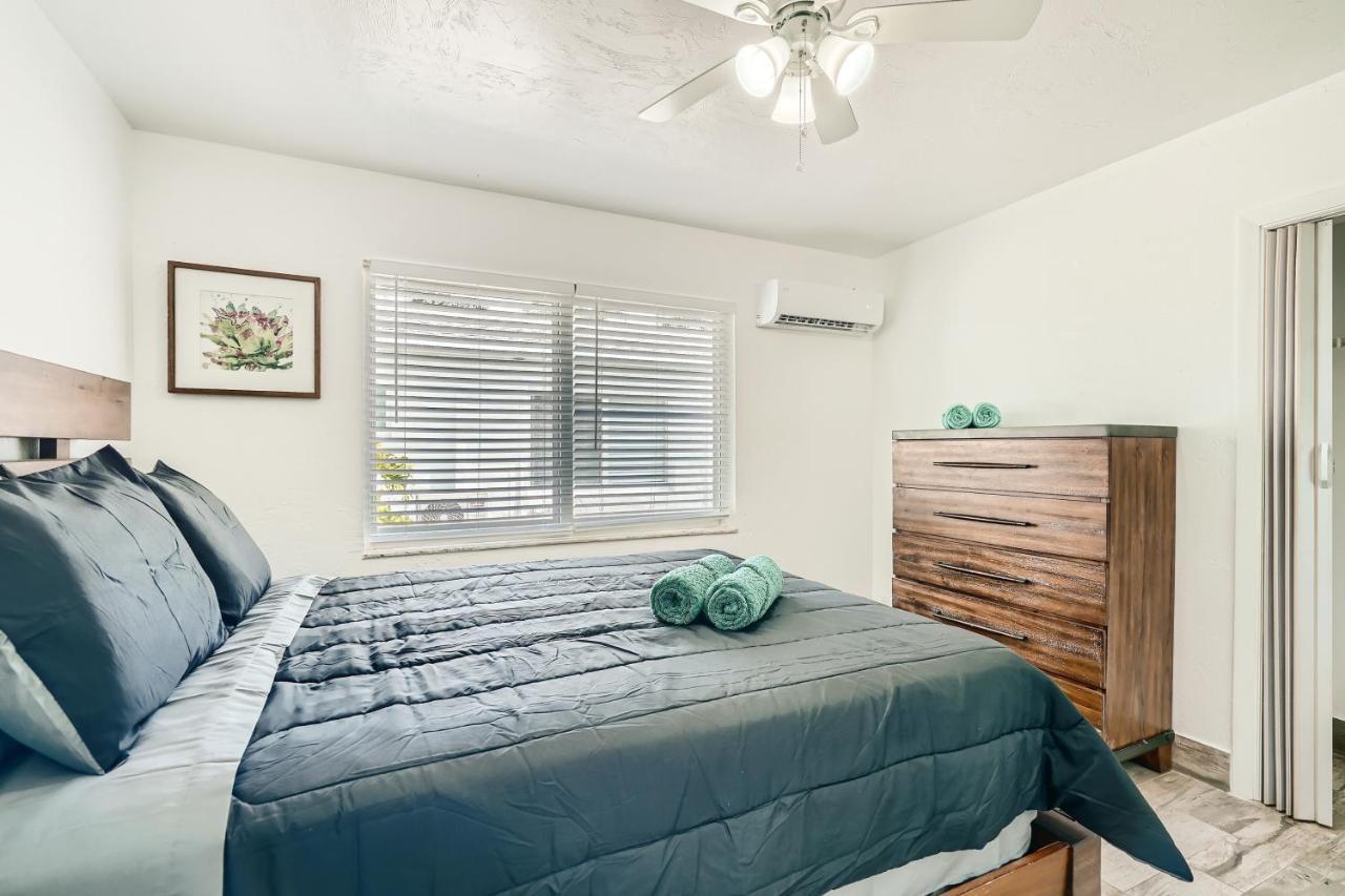 Sii 1 Bedroom Tropical Gem!