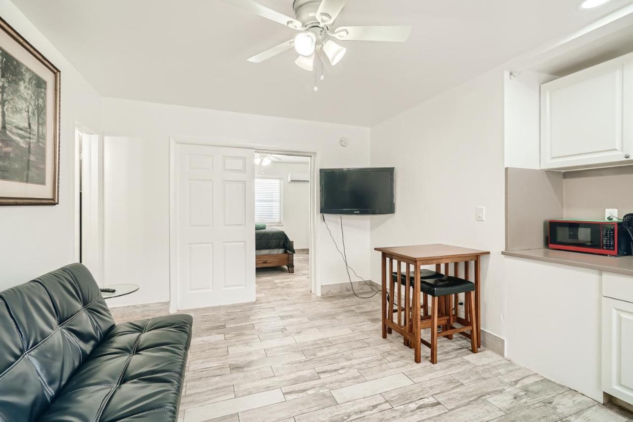 Apartment Sii 1 Bedroom Tropical Gem!