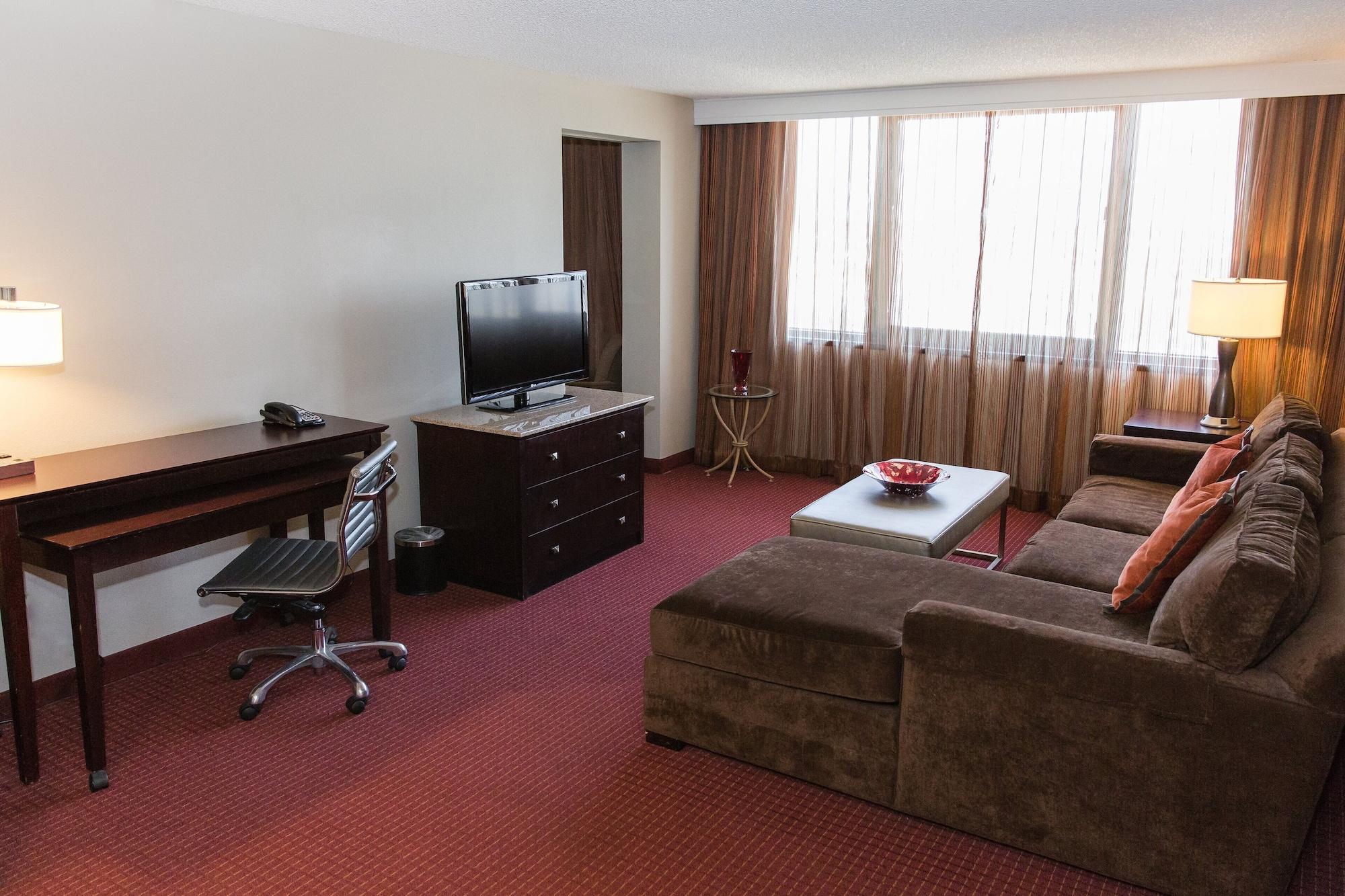 Embassy By Hilton West Palm Hotel