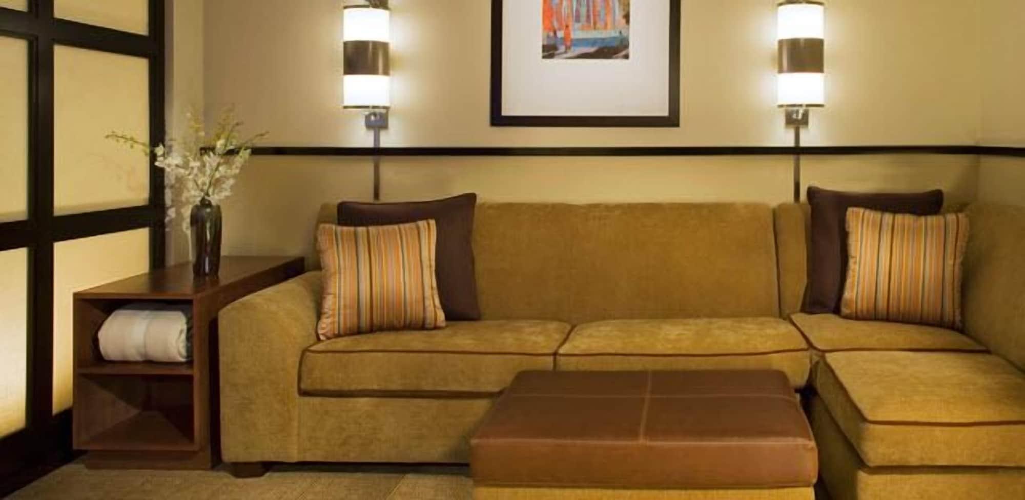 Hyatt Place West Palm 3*
