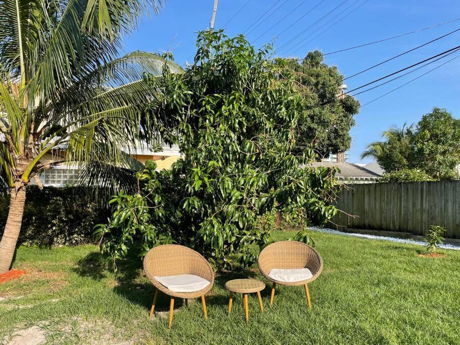 Hot Tub, Tiki Bar, Outdoor Shower, Near Intercoastal Waterway!