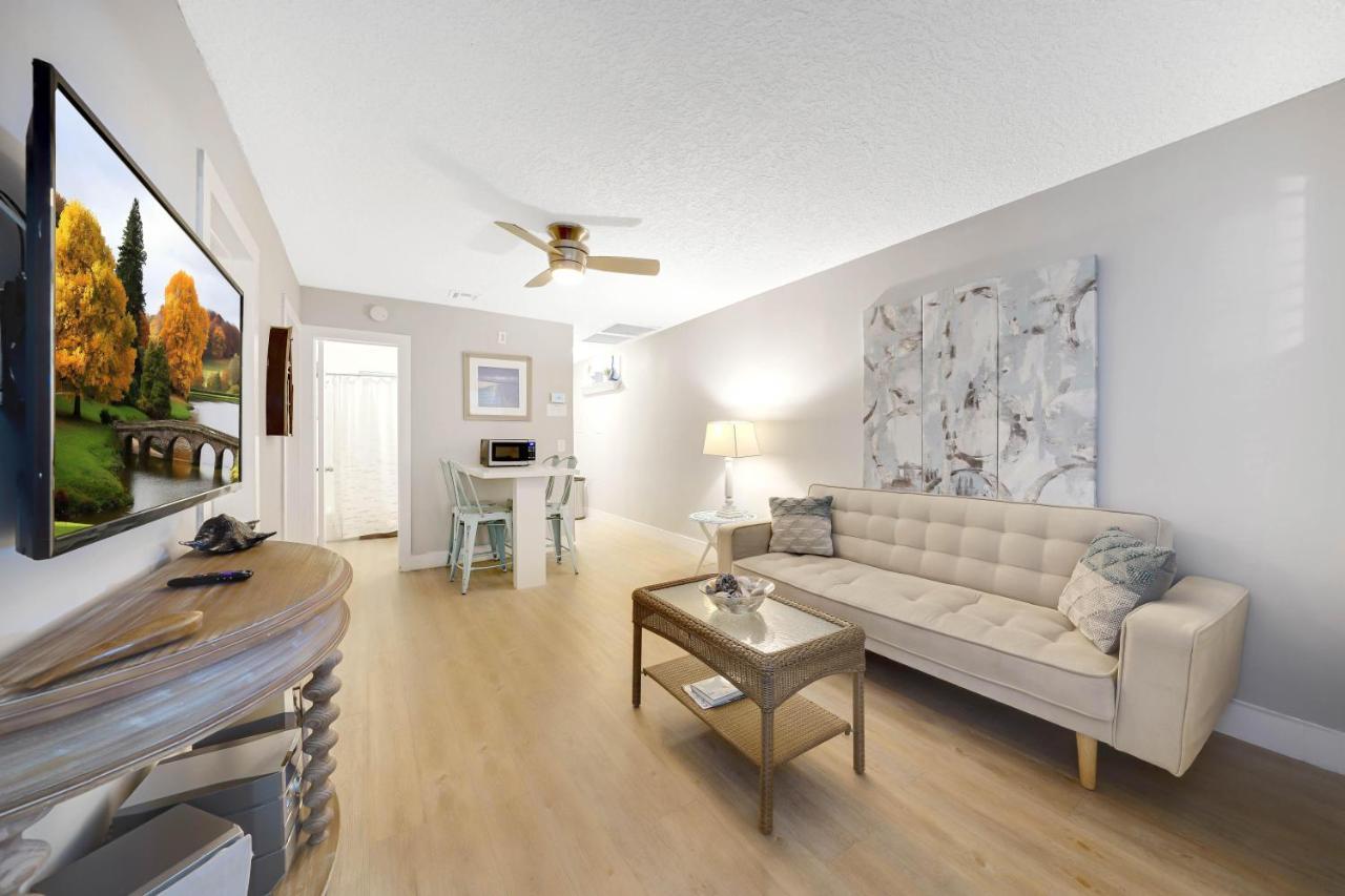 By Pmi Unit 2 * West Palm Beach
