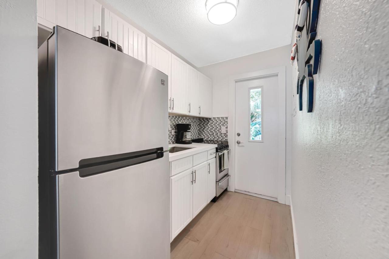 By Pmi Unit 1 * West Palm Beach