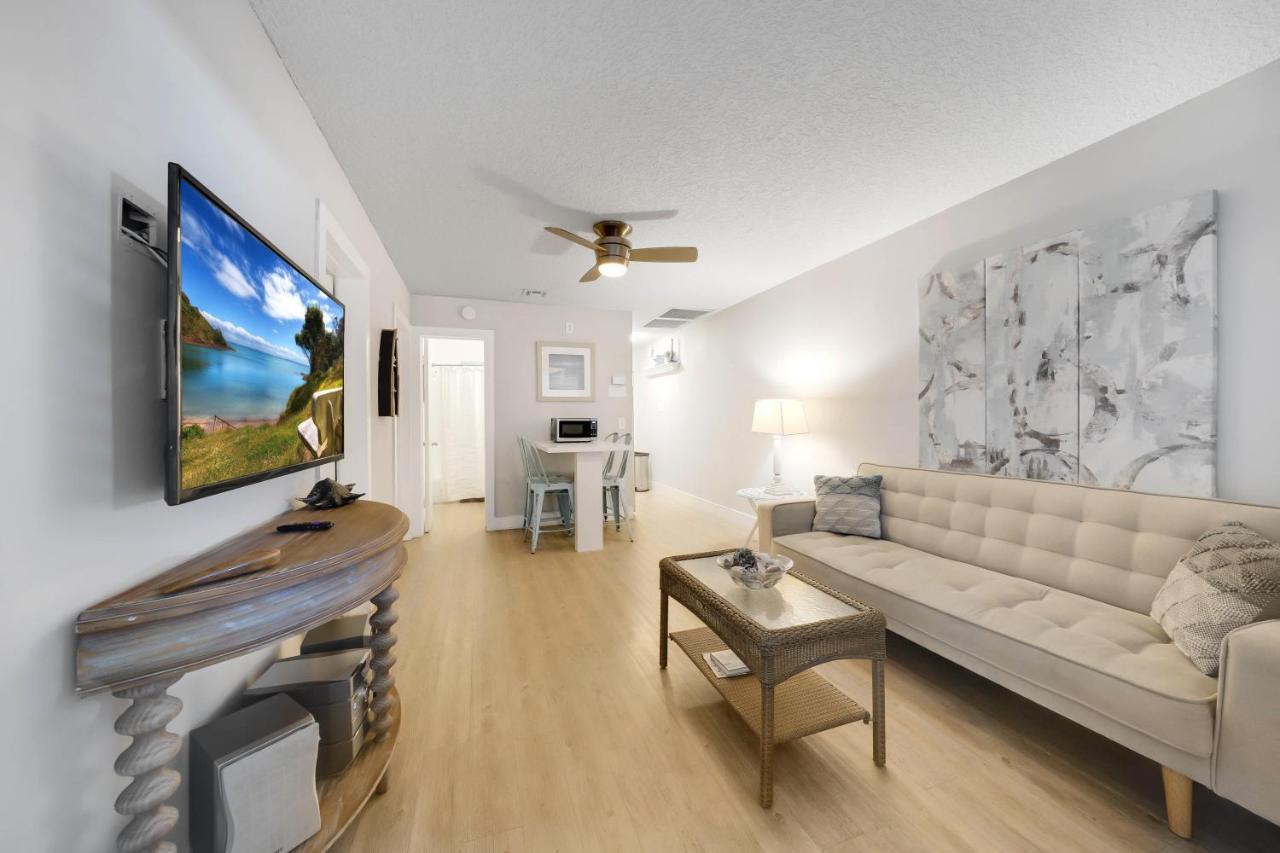 By Pmi Unit 2 West Palm Beach