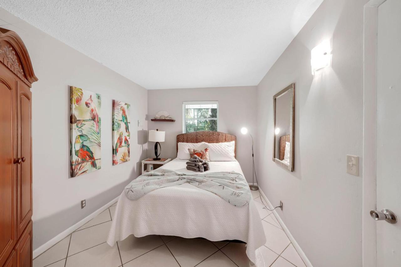 By Pmi Unit 3 * West Palm Beach