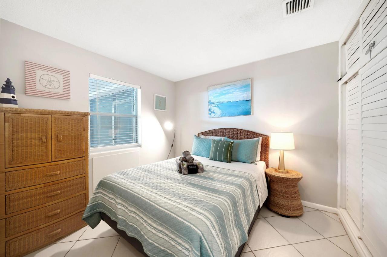 By Pmi Unit 3 * West Palm Beach