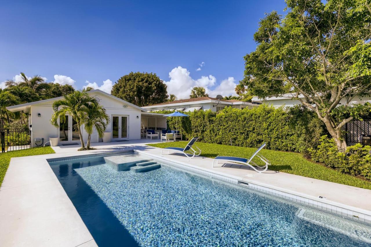 Little Havana Vacation 2bd 2ba Private Pool Holiday home