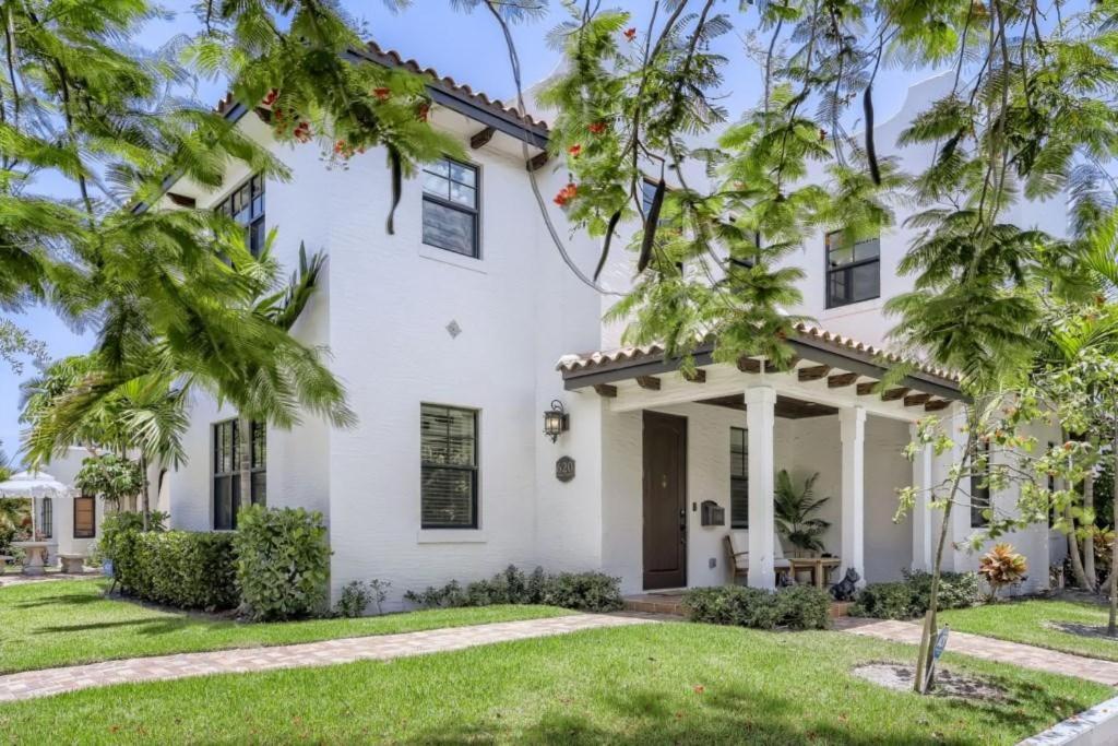 Del Flamingo 4bd 3ba Private
