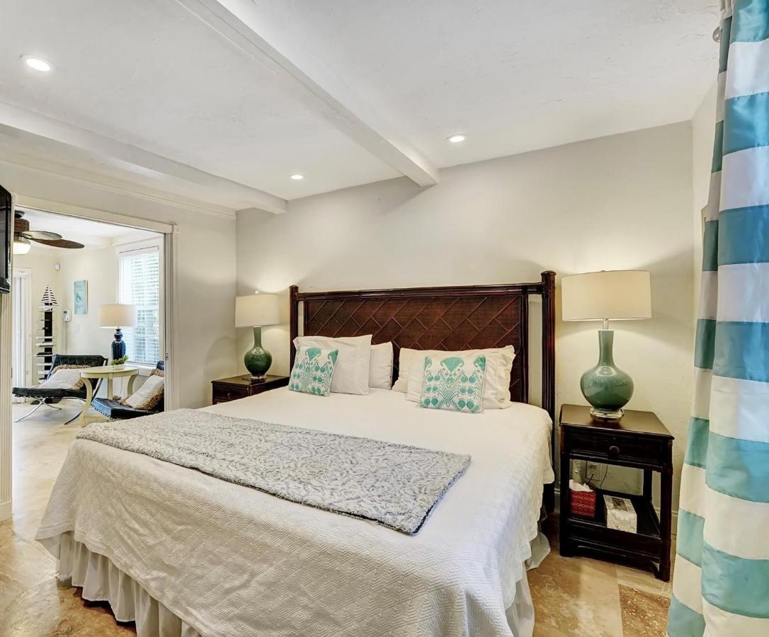 The Blue Pearl 2bd 2br Private Pool And Garden West Palm Beach