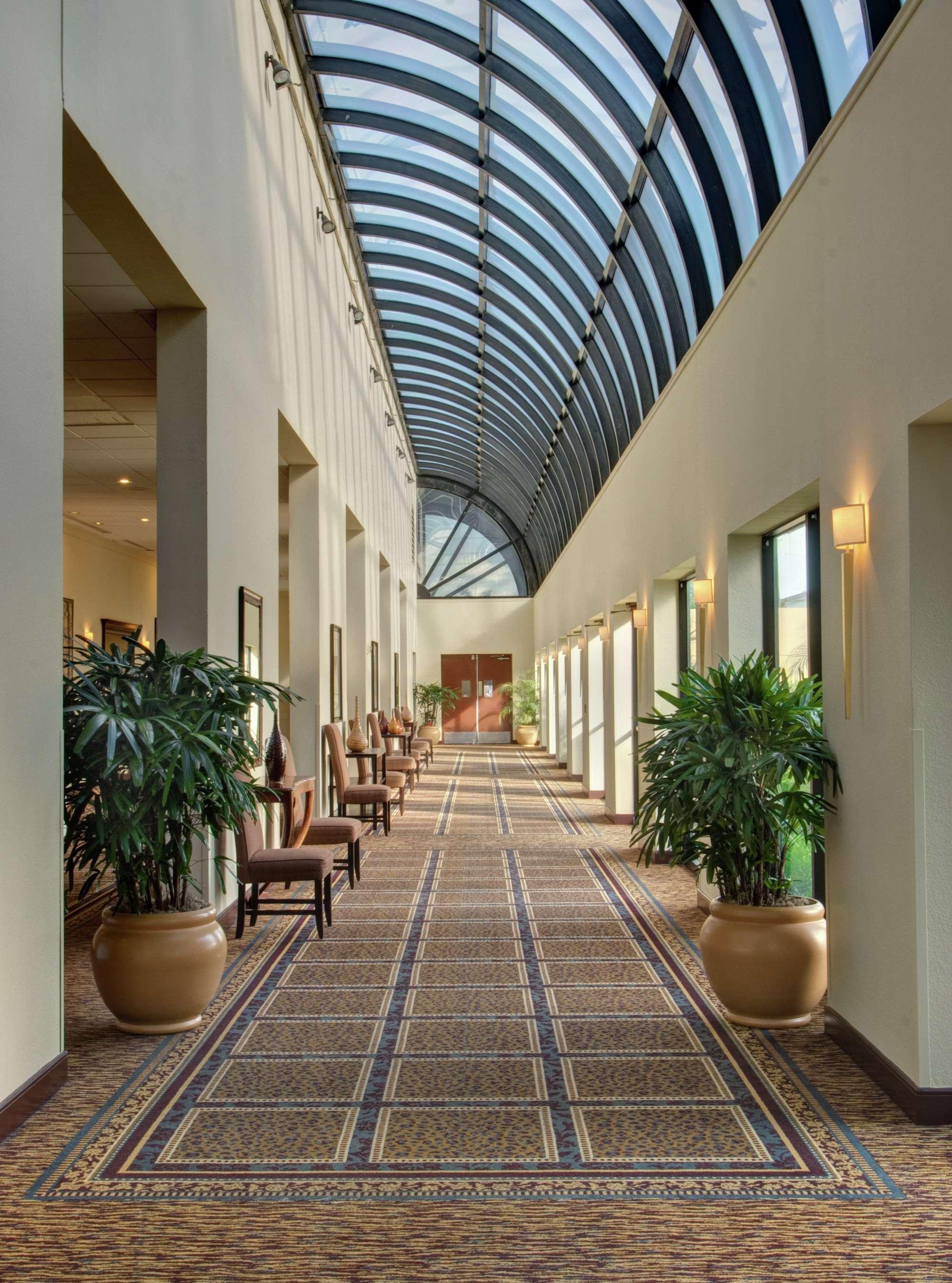 Embassy By Hilton West Palm Hotel West Palm Beach